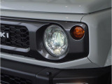 【ヘッドライト】省電力で長寿命の明るく運転しやすいLEDヘッドランプです。明るく照らすので暗い夜道からお客様を守ってくれます。お近くのスズキ自販島根までお越しください。