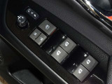 電動格納式ドアミラー・パワーウインドウを装備しています。