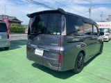 ご納車までの期間ですが、県内のお客様は1,2週間、県外のお客様は2,3週間ほどでご納車が可能となります。但し、お支払いや書類の状況によっては多少の前後もありますので、その際には何卒ご了承下さい。