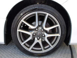 G&rsquo;s専用18インチアルミ装着!タイヤサイズは215/45R18です