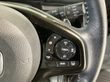【アダプティブ・クルーズ・コントロール】予め設定した車速内でクルマが自動的に加減速。 前走車との適切な車間距離を維持しながら追従走行し、高速道路でのドライバーの疲労を軽減してくれる嬉しい機能付♪