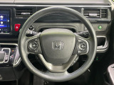【純正革巻きステアリング】上質な革を使用することで、手にしっかり馴染みとても運転しやすいハンドルです♪