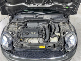 【エンジンルーム】エンジンの調子は良好です!ご納車前にはしっかりとオイル交換・その他油種類の点検補充をさせて頂きます。また、ガリバーでは修復歴のある車は販売いたしません。