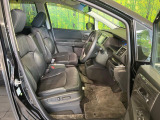 運転席シート廻りは使用感も少なく、良好な状態となっています。丁寧に使われていたことがよくわかりますね。