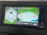 【マルチアラウンドモニター】専用のカメラにより、上から見下ろしたような視点で360度クルマの周囲を確認することができます☆死角部分も確認しやすく、狭い場所での切り返しや駐車もスムーズに行えます。