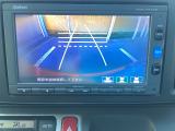 バックモニター付きで、車庫入れも安心です。