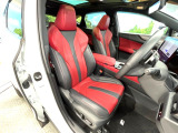 【メモリー機能付きパワーシート】ドライバーごとに設定したシート位置を記憶して、ボタン一つで切り替えできる便利な機能!運転する方が複数名いらっしゃるご家庭におすすめです♪