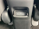 便利な充電用USBジャックも付いています☆周辺機器の充電にご利用頂けます☆