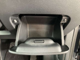 コンソールボックスの写真です。
