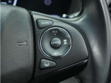 ◆アダプティブクルーズコントロール◆予め設定した車速内でクルマが自動的に加減速。前走車との適切な車間距離を維持しながら追従走行します。【LKAS】車線維持支援システムでステアリング操作を支援。