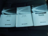 車両の取り扱い説明書とナビゲーションの取り扱い説明書は共に揃っております。