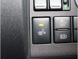 シートヒーター装備付き車!!座席に埋め込まれた電熱線によりシートを暖めることが出来る装備で、温めたられたシートは、寒い冬には最適です!!