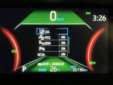 【ブラインドスポットモニター】後側方から接近する車両を検知。 衝突の危険があると判断した場合、ドアミラー表示や警報音でドライバーに注意を促します。