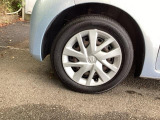おしゃれは足元から、デザインのいいホイールキャップです。お手入れも簡単♪