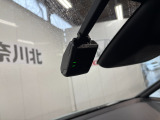 純正のドライブレコーダーを装備!!万が一の時にはしっかりと映像が残ります!煽り運転や事故が多いこのご時世。安心の為には着いていて欲しいオプション装備ですね♪