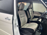 全方位で視界が広い。気持ちがよくて、運転もしやすい。1列目から3列目まで、すべての席がゆったりと座れるスペシャルシートです♪