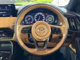 【純正革巻きステアリング】上質な革を使用することで、手にしっかり馴染みとても運転しやすいハンドルです♪