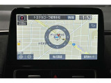 純正ナビを装備。タッチパネル式で使いやすく、お出かけもラクラクです。