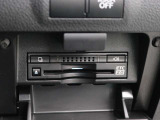 広がる運転支援サービスETC2.0搭載。全国の高速道路に設置されたITSスポットと双方向通信を図り、広域な道路交通情報や安全運転をサポートする情報を得て、音声やナビ画面上にタイムリーにお知らせします。