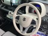 運転し易いステアリング。【アダプティブクルーズコントロール】・【ステアリングオーディオスイッチ】付。