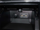 USBポート付きです!携帯が充電出来ます!