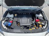 エンジンルームの画像です。店舗にて現車の確認もいただけますので、お電話で在庫のご確認の上是非ご来店くださいませ!!!ワクワクするクルマ選びをご提案します!