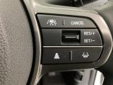 【アダプティブ・クルーズ・コントロール】予め設定した車速内でクルマが自動的に加減速。 前走車との適切な車間距離を維持しながら追従走行し、高速道路でのドライバーの疲労を軽減してくれる嬉しい機能付♪