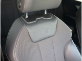 Audi正規ディーラーが高品質をお約束。高度な訓練・教育を受けたAudi専任メカニックが、100項目にもおよぶ精密な点検を実施。すべてクリアしたAudi車だけ、あなたのお手元に届けられるのです