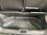 【ラゲッジルーム】実用性に優れた二段式ラゲッジル-ムでお荷物を別々に収納が可能♪♪