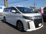 ワイド&ローのスタイルで走行安定性もばっちりです。運転しやすくロングドライブも安心です。