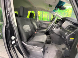 運転席シート廻りは使用感も少なく、良好な状態となっています。丁寧に使われていたことがよくわかりますね。