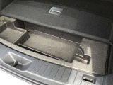 パンク修理キット収納場所です。パンク時の強い味方ですね!