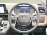 【ステアリングスイッチ】運転中、前方から目線をそらすことなく、オーディオ等の操作が可能な便利機能!安心&快適なドライブを演出してくれます♪