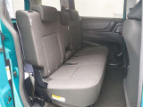 ゆとりある広々とした車内空間は、ドライブを始め買い物やレジャーなど、幅広く活躍します。一人でもみんなとでもお出かけを楽しみましょう!