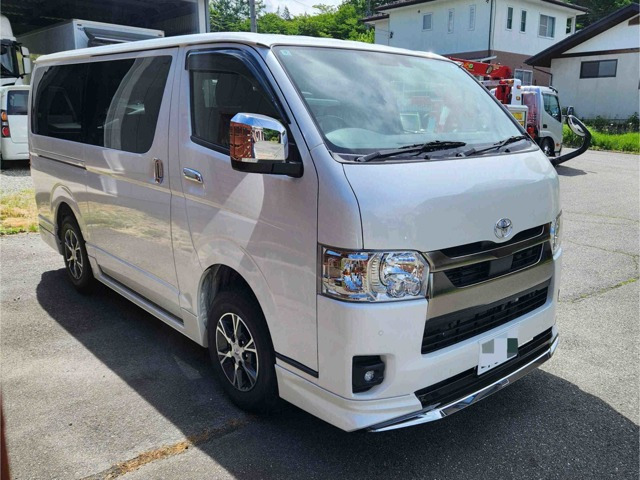 トヨタ ハイエースバン 