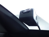 今の時代、ドライブレコーダーは欲しいアイテムの一つですよね!この車両には装備されております!