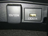 【充電用USB端子】デバイスの充電に便利です。※実際の接続端子は写真で確認or店舗までご気軽にお問合せください♪