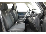 見通しのよいすっきりとした視界で、誰でも運転しやすいです。運転のしやすさは疲れにくさにも繋がりますよ♪