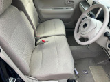 全車消毒済み。納車時にはもう一度キレイにいたしますので安心してお乗りいただけます。♪フロントベンチシートで助手席への移動もラクラク!!