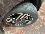 155/65R14タイヤと専用アルミホイール付き!冬タイヤは別途ご用意が必要です。ぜひご相談ください(^^♪