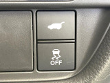 【パワーバックドア】スマートキーや運転席のボタンを押すだけでリアゲートが自動で開閉します!荷物を持っている時や、高い位置にあるバックドアを閉める際に便利な機能です♪