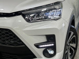 【シーケンシャルターンランプ付きLEDヘッドライト】人気の『流れるウィンカー』付きのLEDヘッドライトを装備♪高級感はもちろん、点灯時は存在感たっぷりで他車からも認識されやすく安心です。