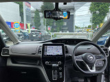 窓ガラスが大きく車両感覚も掴みやすいお車ですので安心してお乗りいただけます。