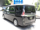 こちらのセレナはオークション評価5点中4点評価がついている状態の良い車両になります^^定休日無しで営業しておりますので、お気軽にお立ち寄り下さい^^