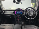 丸を基調としたMINI独特のデザインがとても魅力的です!!MINI NEXT成田(10:00から19:00月曜日定休・祝除)