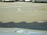 カラーヘッドアップディスプレイ付き。少ない視線移動で情報を確認できるので、運転の疲労軽減に繋がりますよ♪