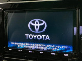 【大画面ナビ】人気の大型9インチナビを装備。存在感のある大画面はインパクト大!ナビ利用時のマップ表示は見やすく、テレビやDVDは臨場感がアップ!いつものドライブがグッと楽しくなります♪