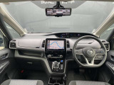 セレナの運転席周りの画像です。興味がわいて来ませんか?ゆっくり、じっくりご覧下さい。