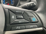 【プロパイロット】高速道路でドライバーに代わってアクセル、ブレーキ、ステアリングを自動制御します。