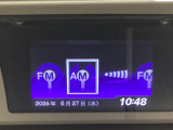 オーディオは純正ディスプレイ・オーデイオを搭載。USB端子などを使っての外部入力から音楽などを楽しめます。